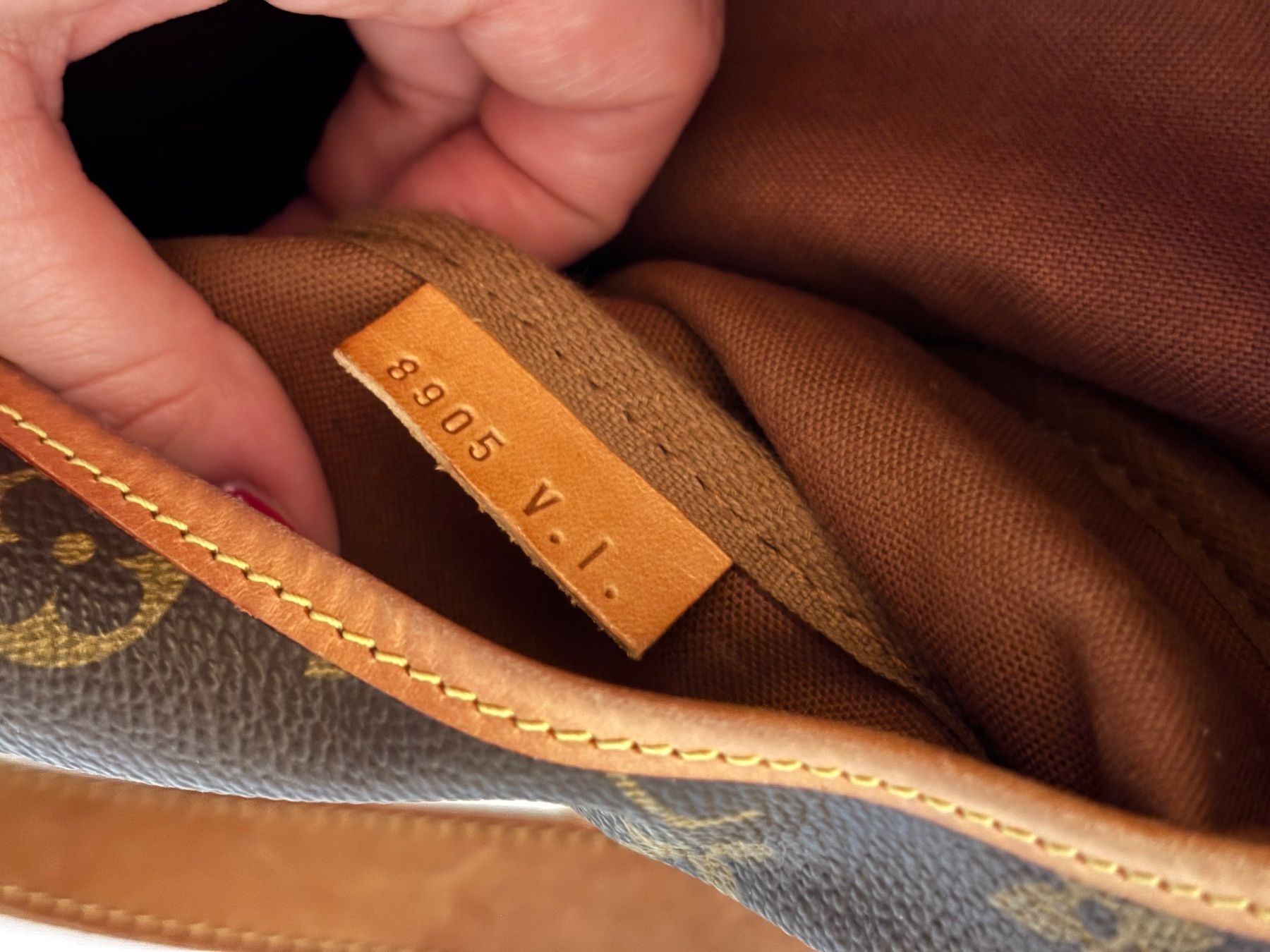 Louis Vuitton Sacs: Louis Vuitton Saumur – D'occasion à Wetzikon ZH par Deba26 4