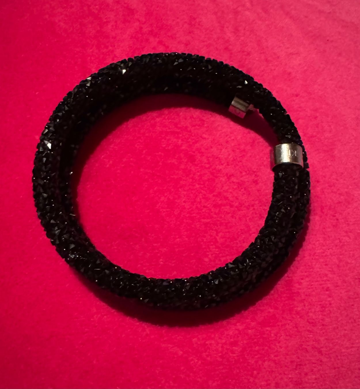 Bracciali & Braccialetti: Swarovski Armreif, schwarz, neu – Nuovo (secondo la descrizione) da Volketswil venduto da Modelka 1