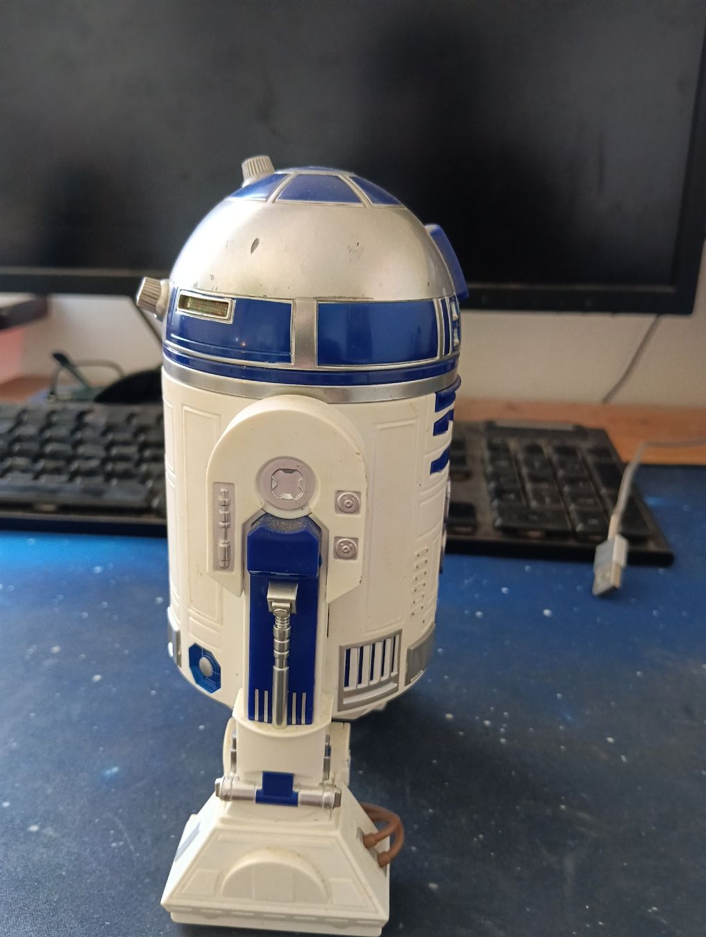 Star Wars Jouets: droïde R2D2 Sphero – D'occasion à Courroux par marchand_jura 4
