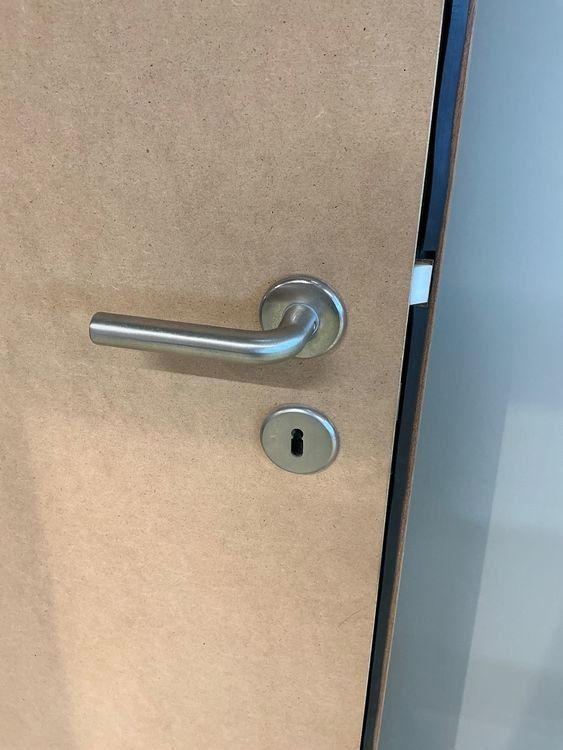 Porte: Holztüre – Usato da Zug venduto da Bauteile-Zug 2
