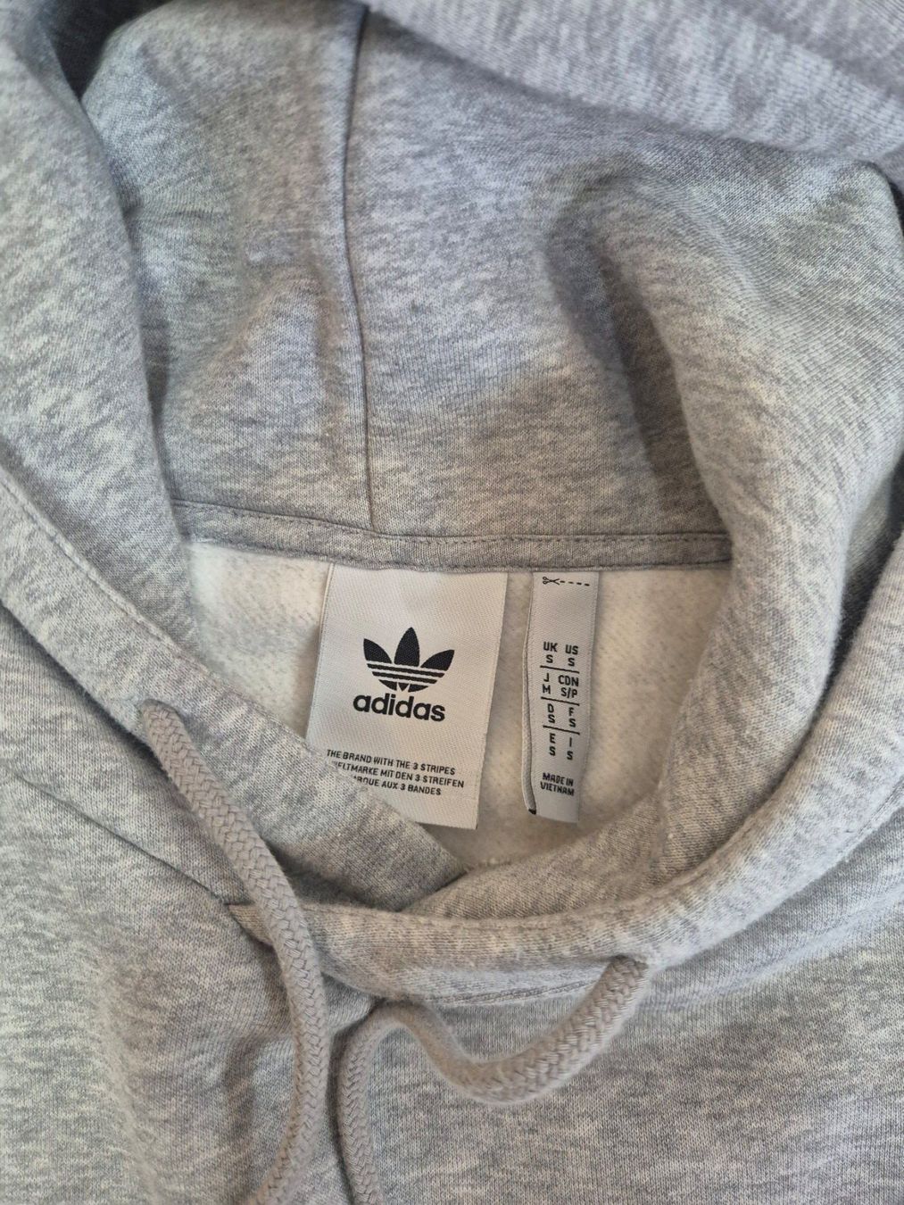 Adidas Pullover & Sweatshirts: Kapuzenpullover Adidas – Neu (gemäss Beschreibung) aus Domat/Ems von palfier14 1
