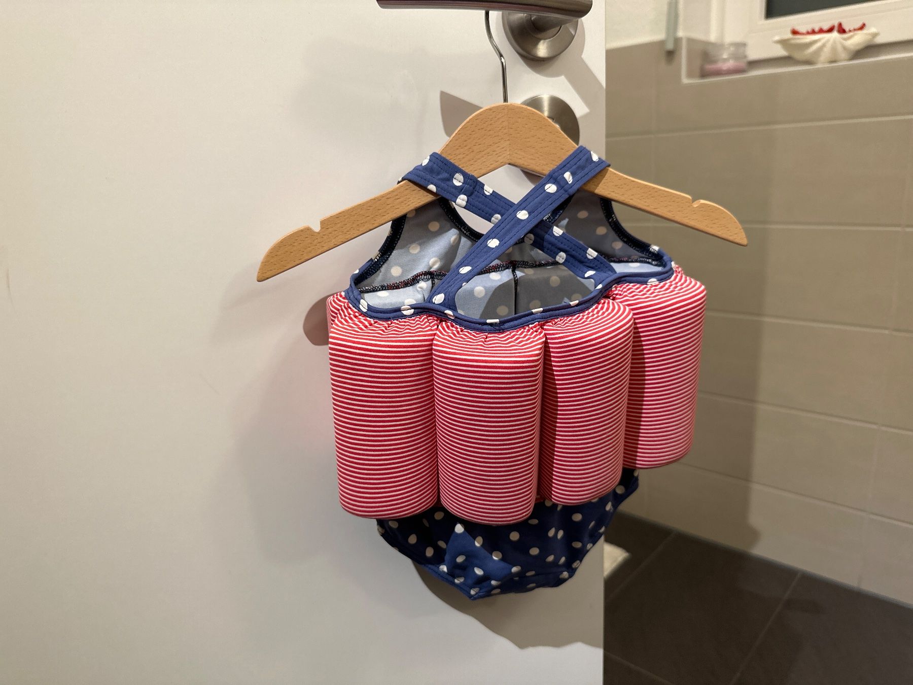 Costumi da bagno: Bade Anzug Baby – Nuovo (secondo la descrizione) da Rapperswil BE venduto da aro_66tx 1
