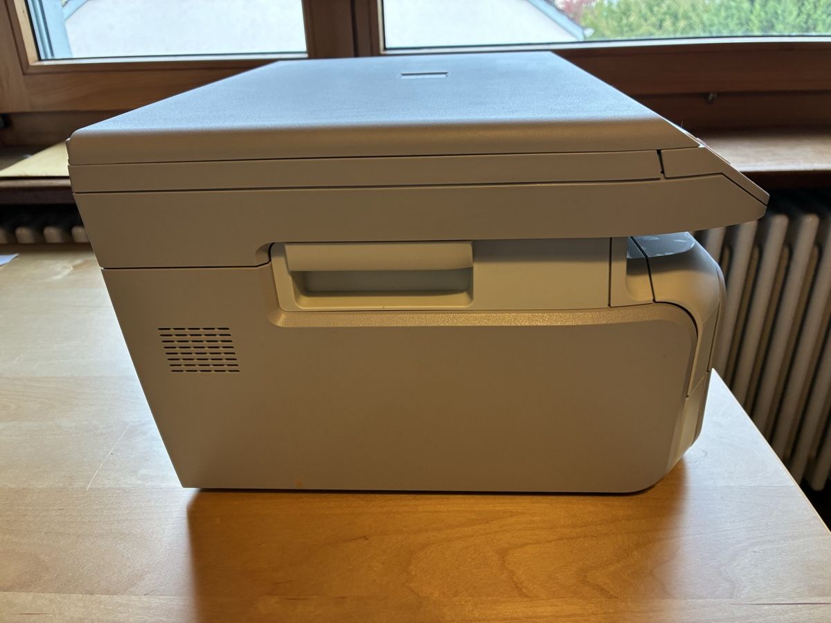 Brother Drucker: Multifunktionsdrucker Brother DCP-7030 Laserdrucker grau – Gebraucht aus Wallisellen von G000ze 4