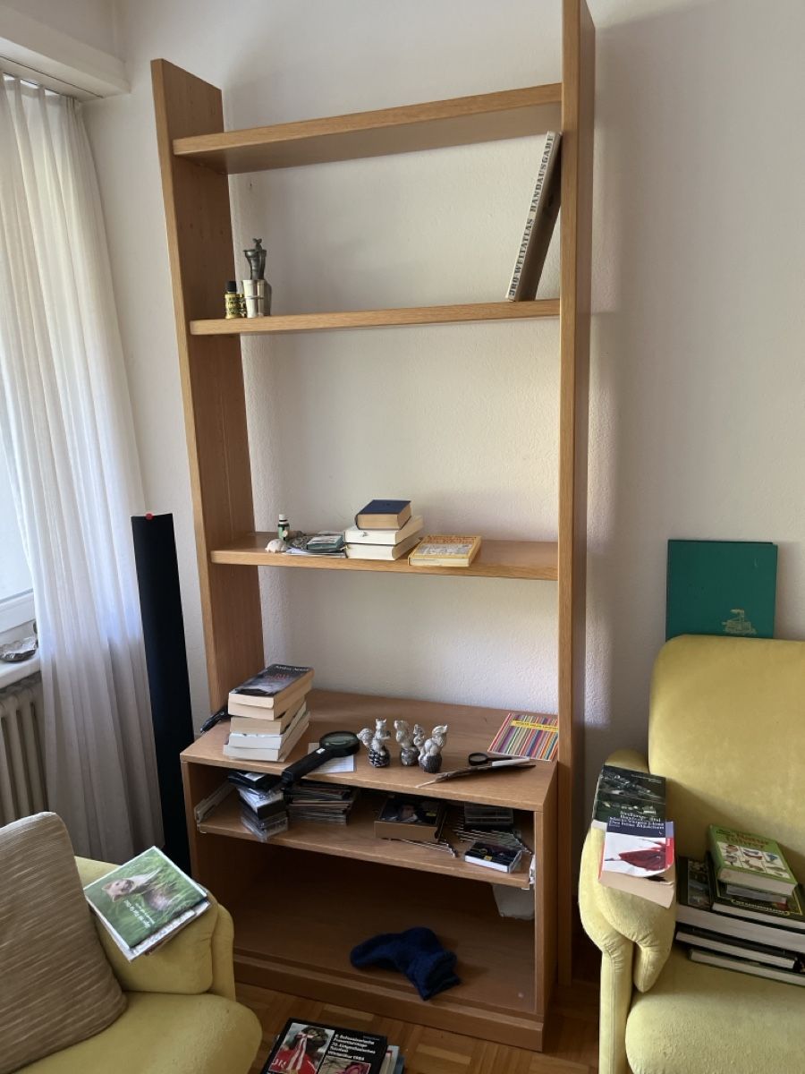 Scaffali: Wohnzimmerwand/Büchergestell Eiche natur – Usato da Dussnang venduto da jacabi1 2