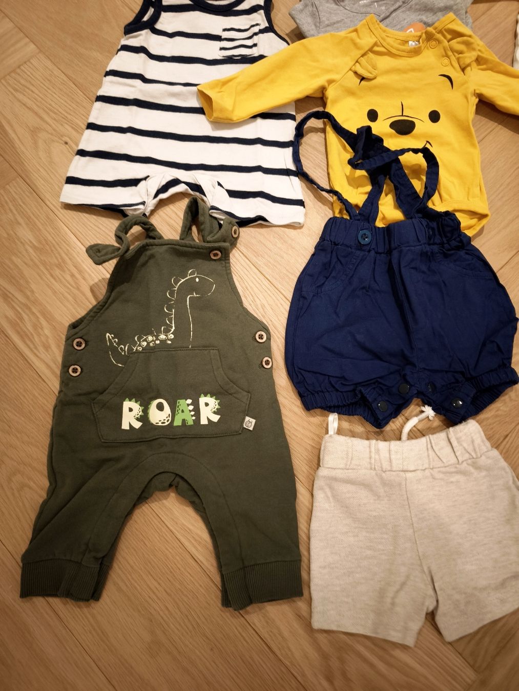 Lotti & Set di vestiti: Baby Paket Kleider Junge 50/56 – Usato da Oberrieden venduto da Beti85 1