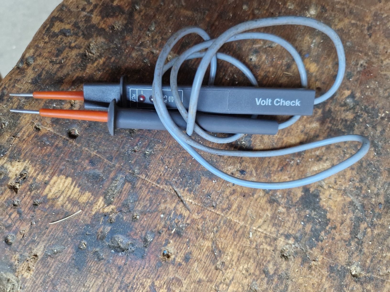 Componenti elettronici: Volt Chek – Usato da Knutwil venduto da mey_cm9n