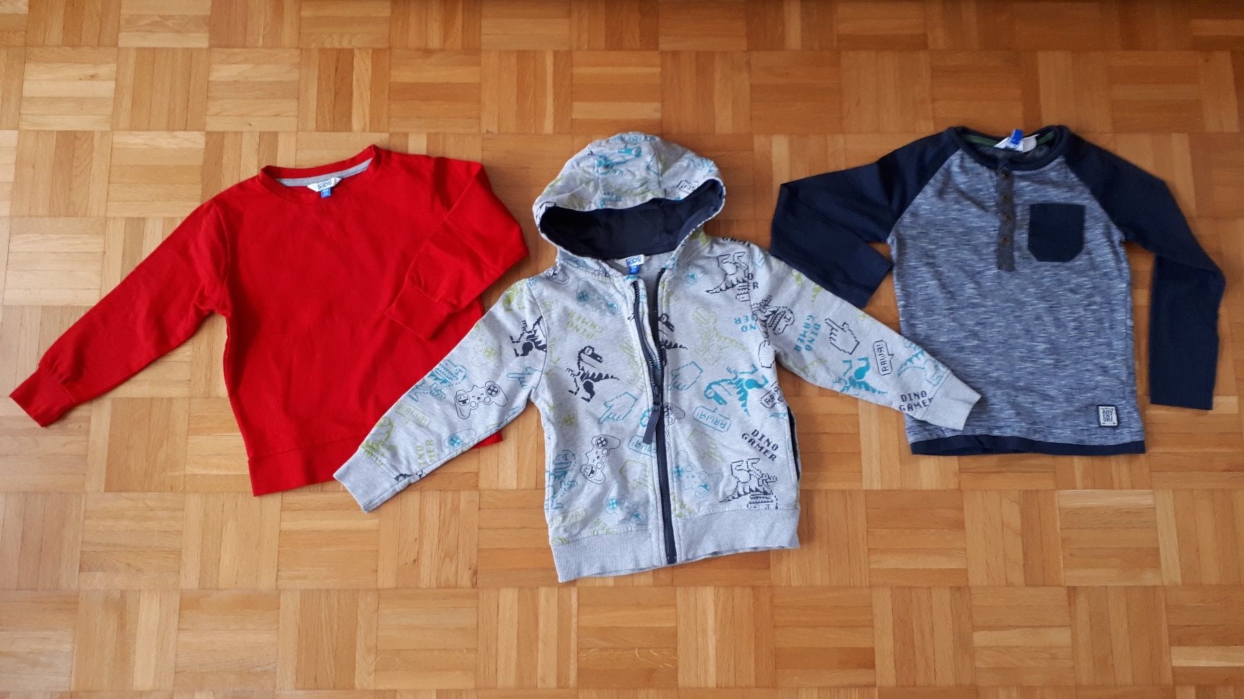 Lotti & Set di vestiti: Kleiderset Knaben 104 – Usato da Meilen venduto da Vaurien15