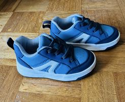 Kinder Turnschuhe blau Grösse 23 guter Zustand