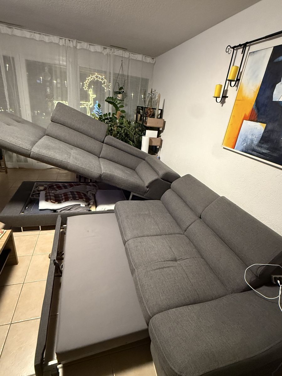 Divani: Ecksofa mit Schlaffunktion grau – Usato da Bülach venduto da mas_jbb5