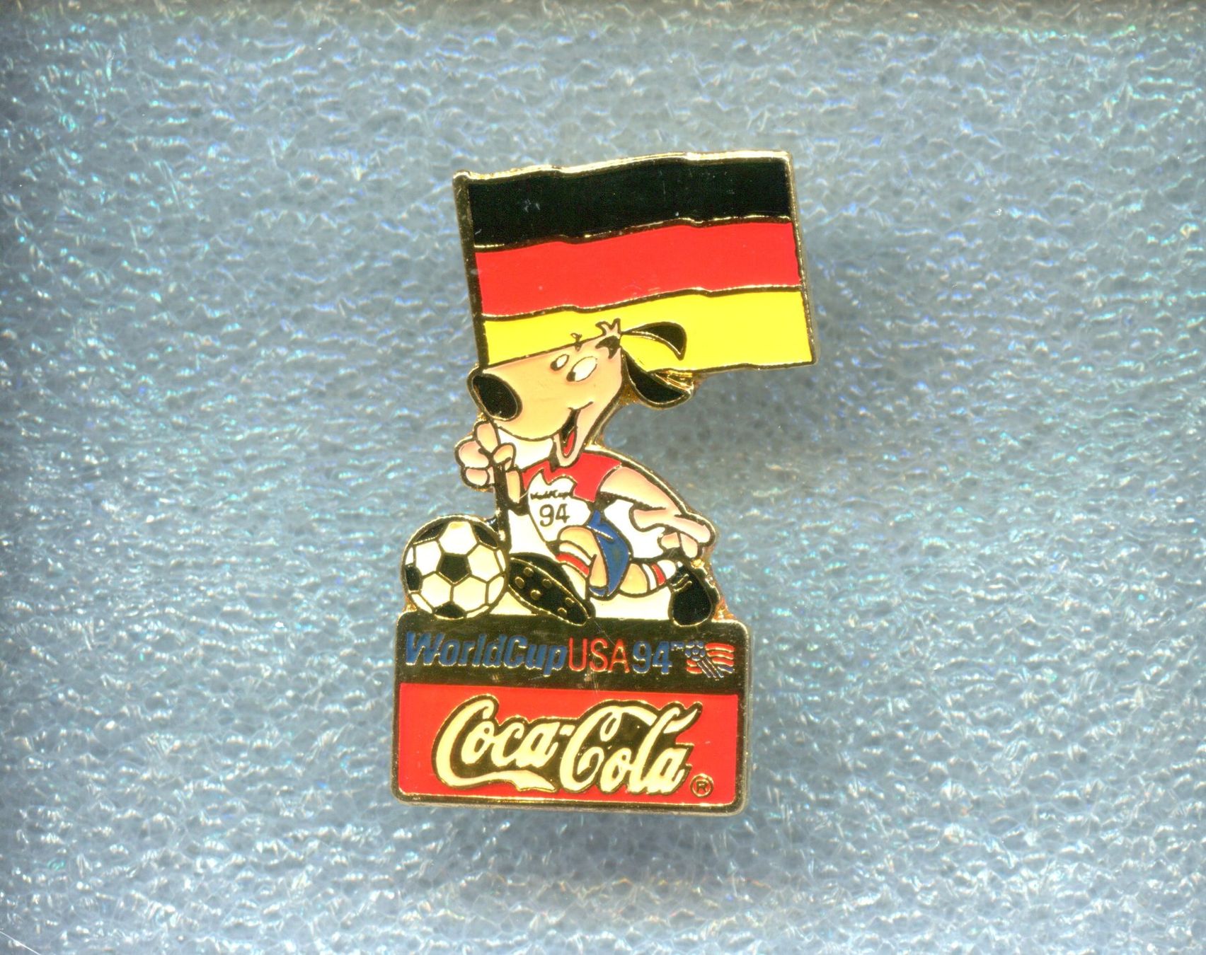 Coca-Cola Placchette & Badge: Coca Cola  DEUTSCHLAND – Usato da Winterthur venduto da Sammleroase