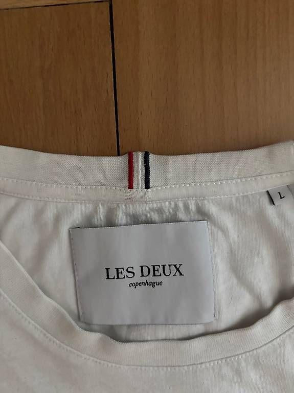 T-shirt: Les Deux T-Shirt – Usato da Bern venduto da Milena2323 2