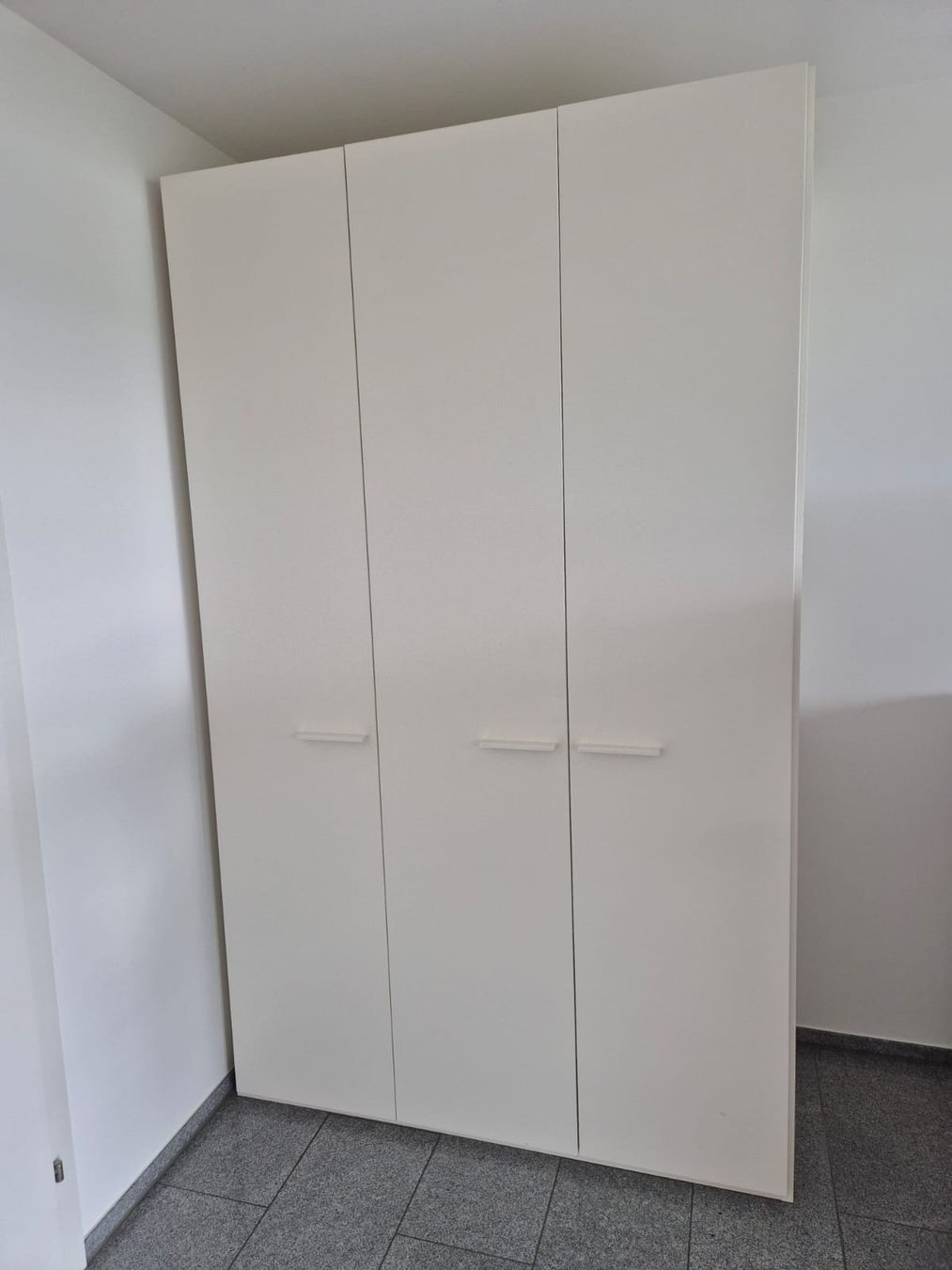 Ikea Armadi: IKEA Schrank (230x140x61cm) – Usato da Rüschlikon venduto da geo_z7hf