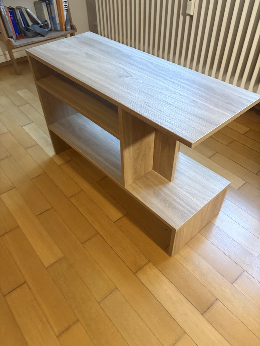 Nachttische: IKEA HOLMERUD Beistelltisch – Gebraucht aus Basel von froehlicherVagabund 3
