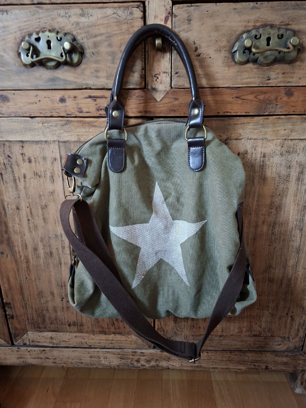 Sacs femmes: Stofftasche mit Sternmuster – D'occasion à Effretikon par bartlizart