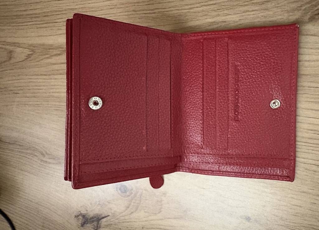Portefeuilles: Leder Portemonnaie  – D'occasion à Hellikon par ind_m7n8 1
