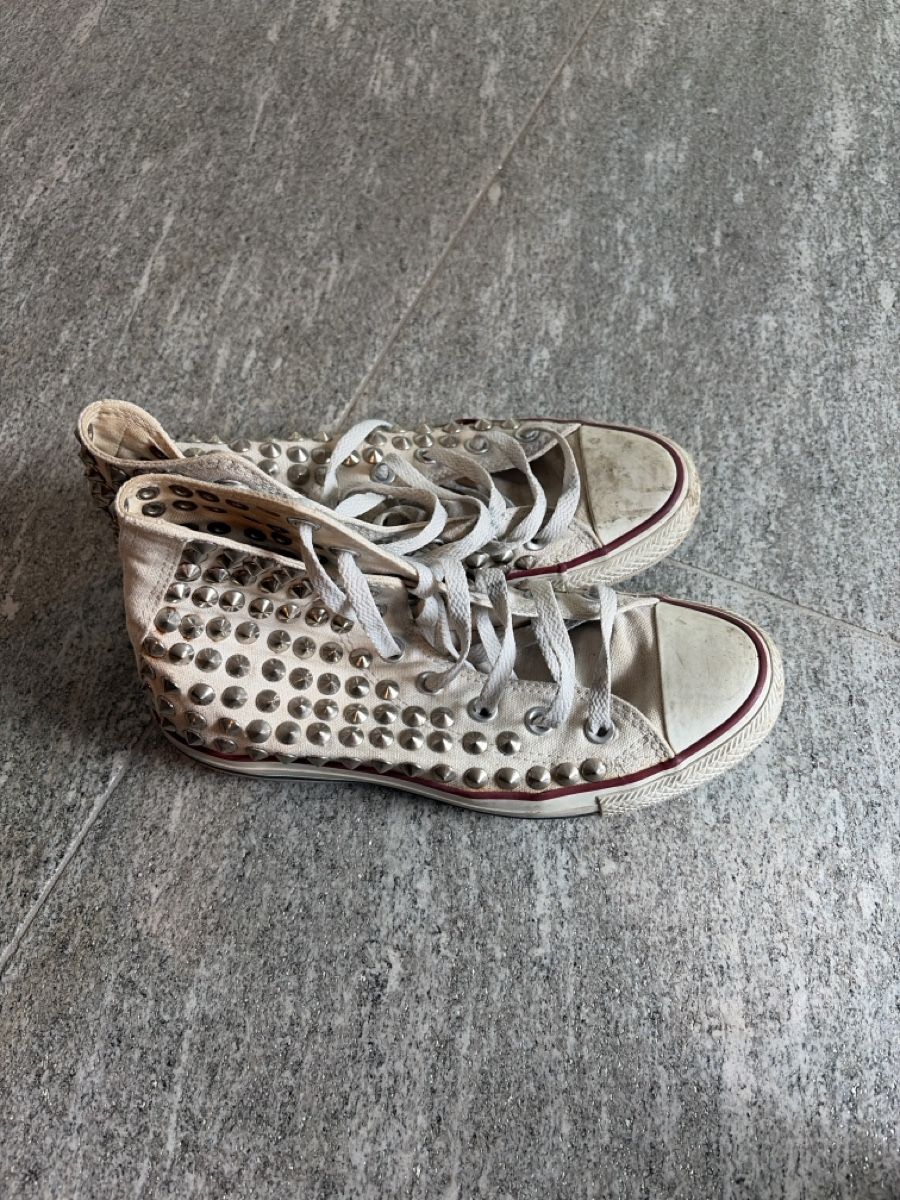 Converse Scarpe da donna: All star borchiata - 37,5  – Usato da Davesco-Soragno venduto da Chichijango 3