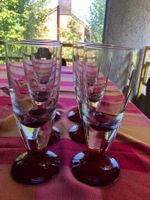 6 Coupe-Gläser mit rotem Fuss