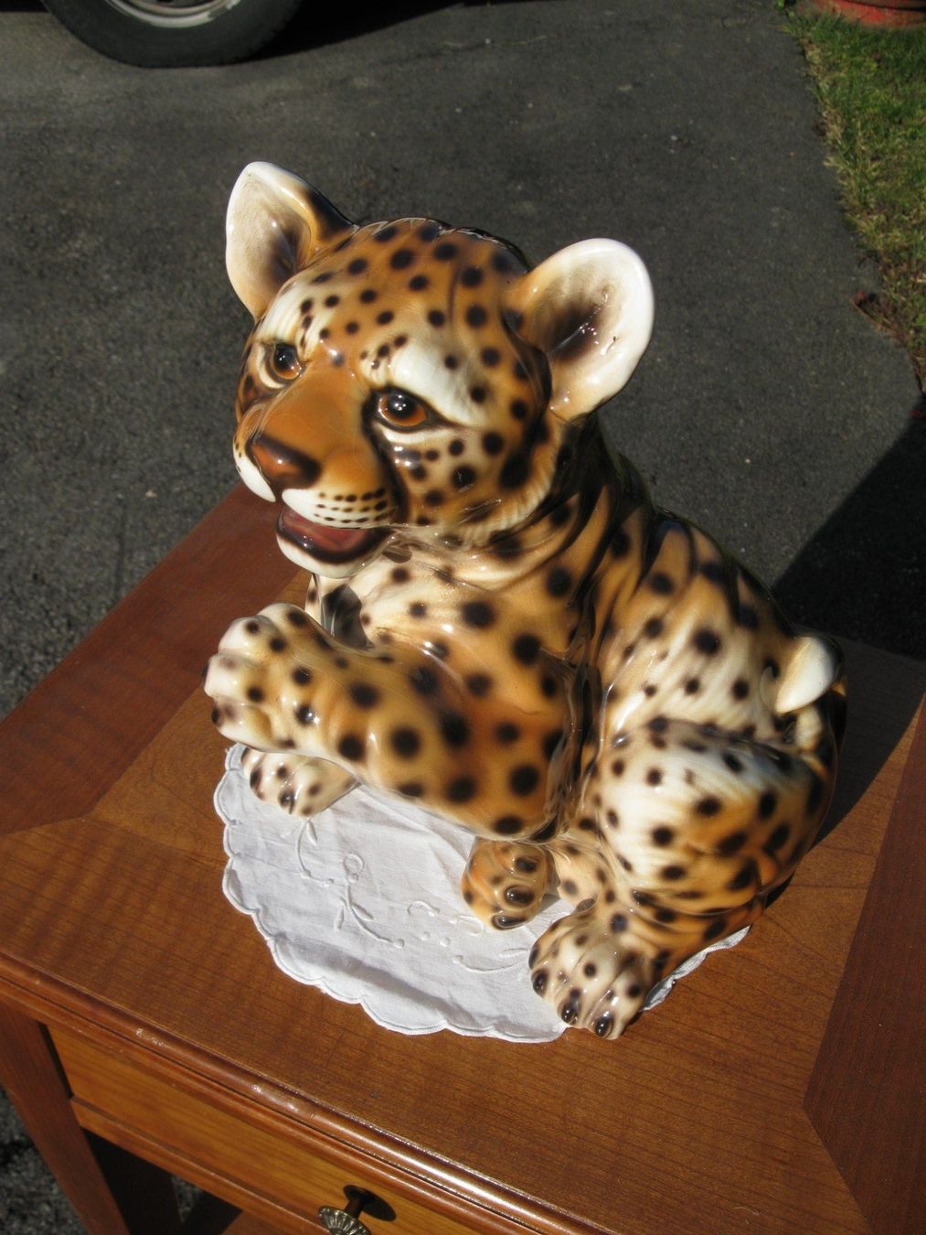 Figuren: Tiger Baby Keramik – Gebraucht aus Altstätten von antikundart