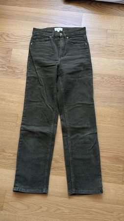 H&M Cordhose olivgrün Grösse 34