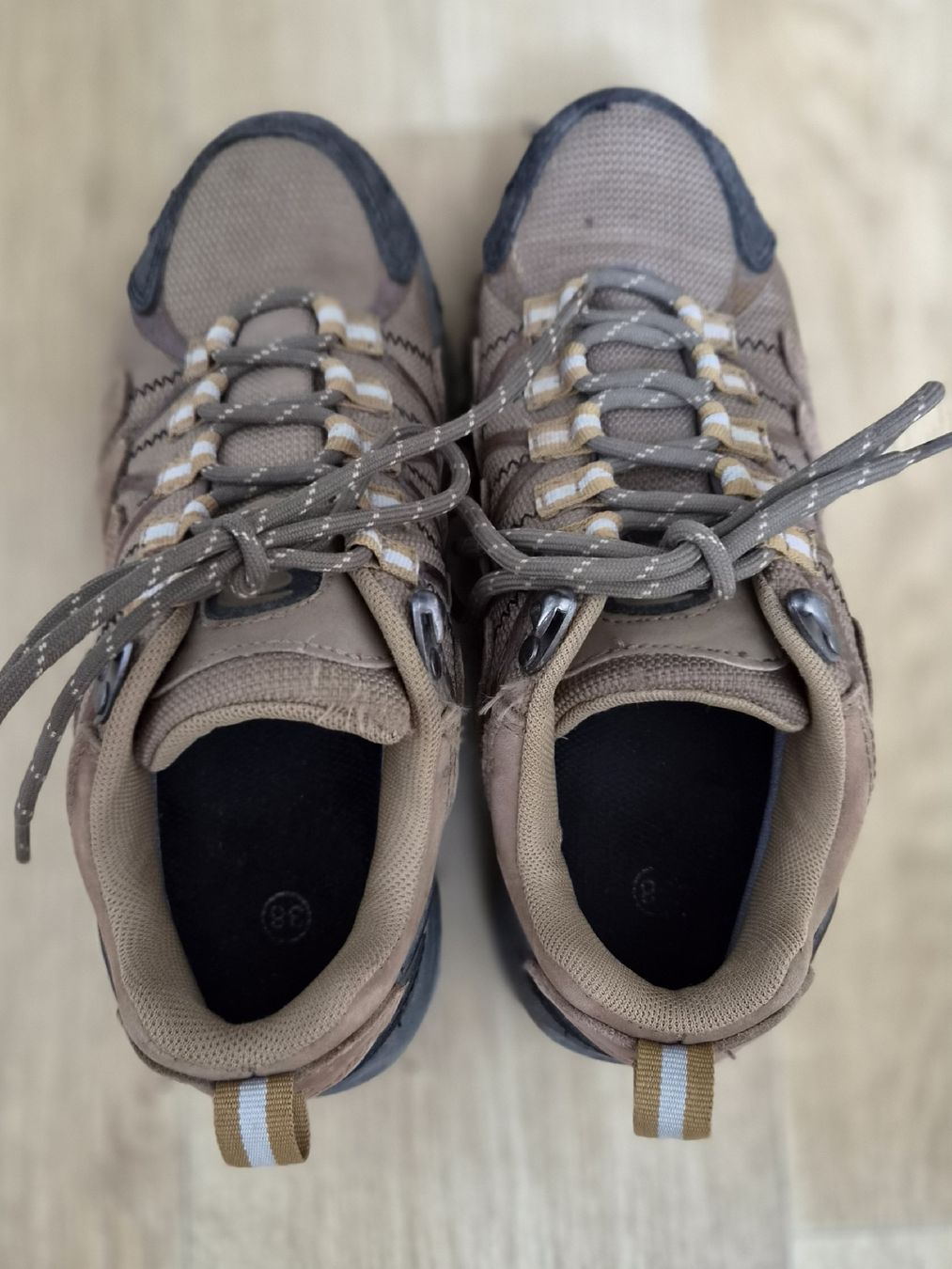 Scarpe da donna: Wanderschuhe, Grösse 38 – Usato da Adliswil venduto da Hortulano 4
