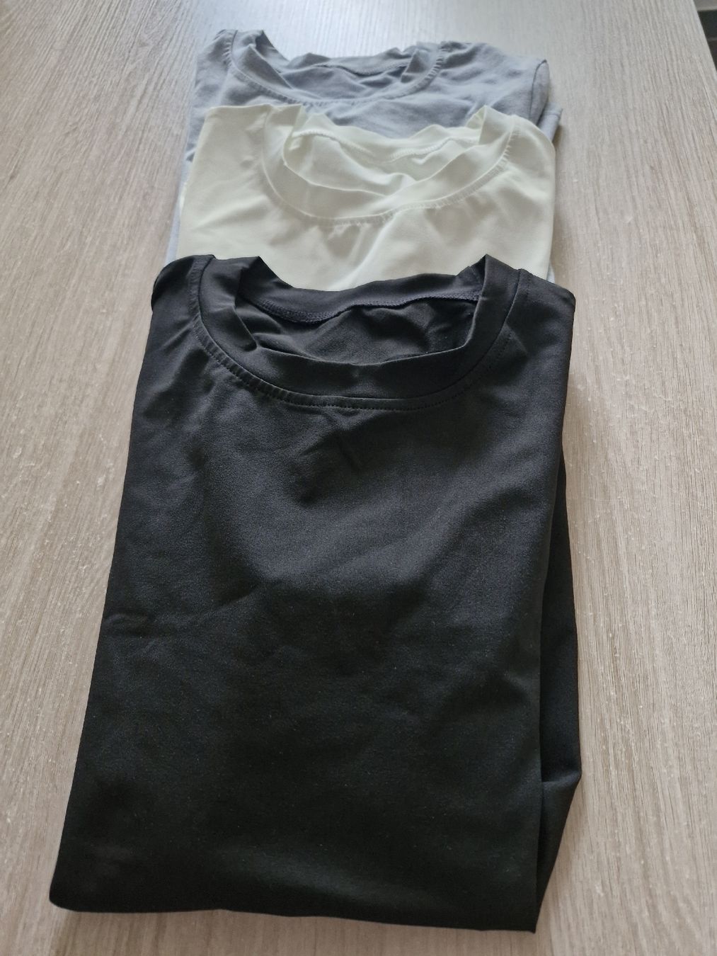 T-shirts: t sirt grösse m – Neuf avec emballage d'origine à Zuchwil par silvermoon74 1