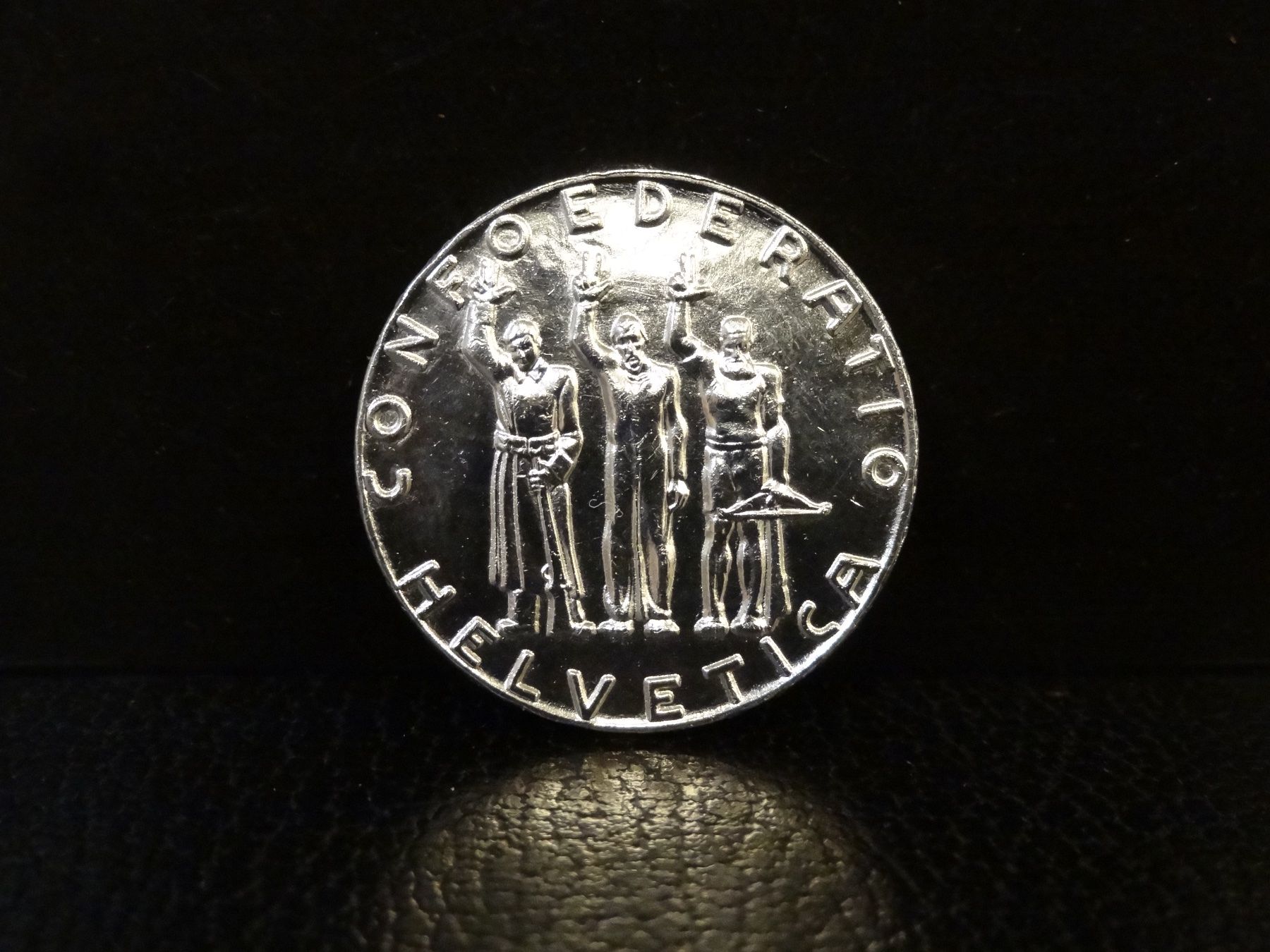 Tutti le monete: 5 Franken Gedenkmünze Silber 1941 – Usato da Kerzers venduto da bottlesandboxes