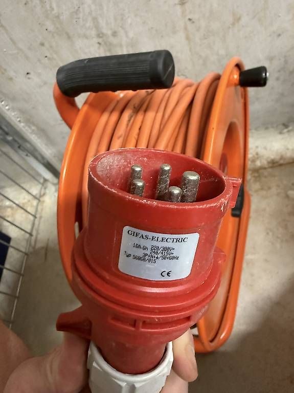 GIFAS Cavi: GIFAS ELECTRIC Starkstrom-Kabelrolle CEE – Usato da Bischofszell venduto da Nenga 1