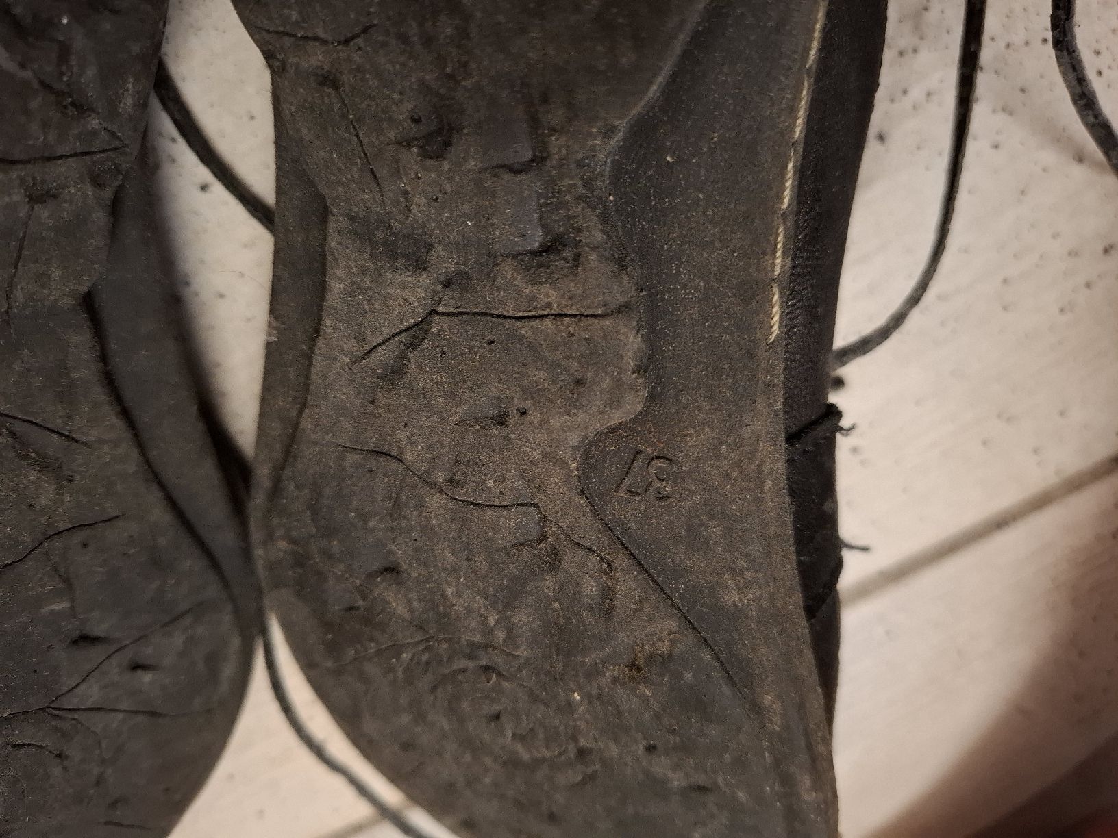 Scarpe da donna: Schuhe/chaussure/shoes – Usato da Stäfa venduto da vir_hg9z 1