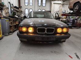 Gelbe Scheinwerfer für BMW e34