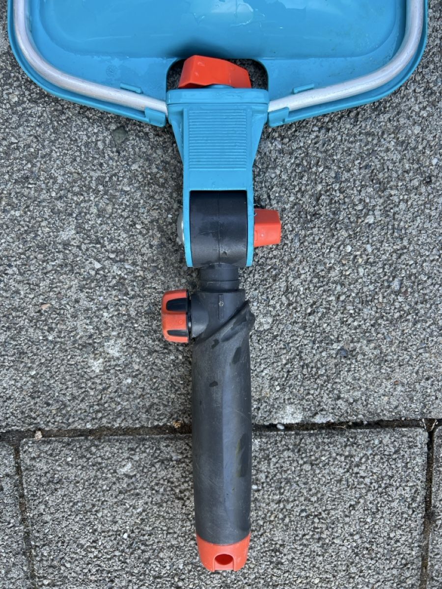 Gardena Tous les outils: Poolsieb Gardena gebraucht guter Zustand – D'occasion à Kreuzlingen par Muschel64 2