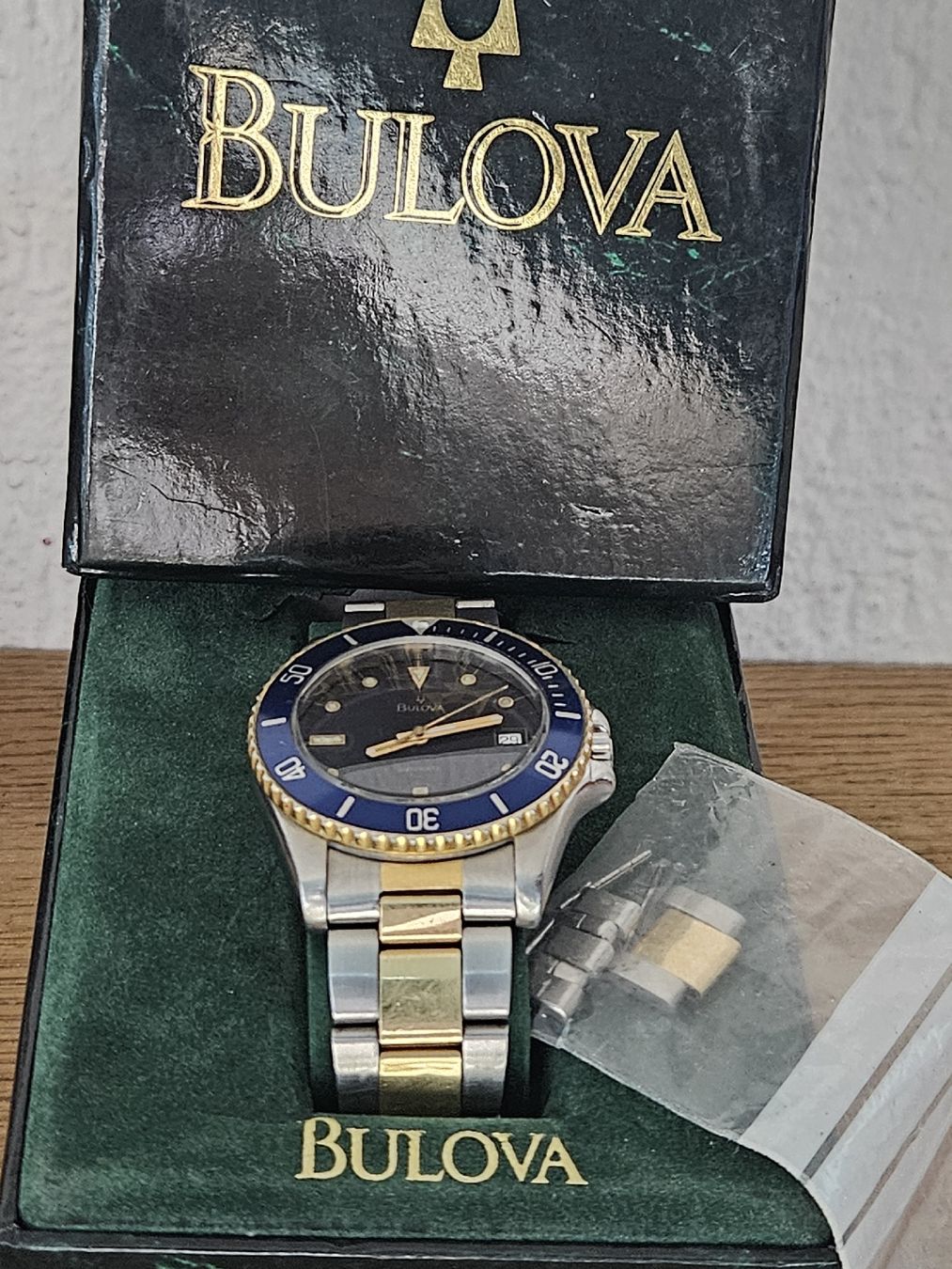 Bulova Uhren: Bulova Trident Submariner Automatic Herrenuhr 39mm mit Box  – Gebraucht aus Flamatt von pie_f9zm 8