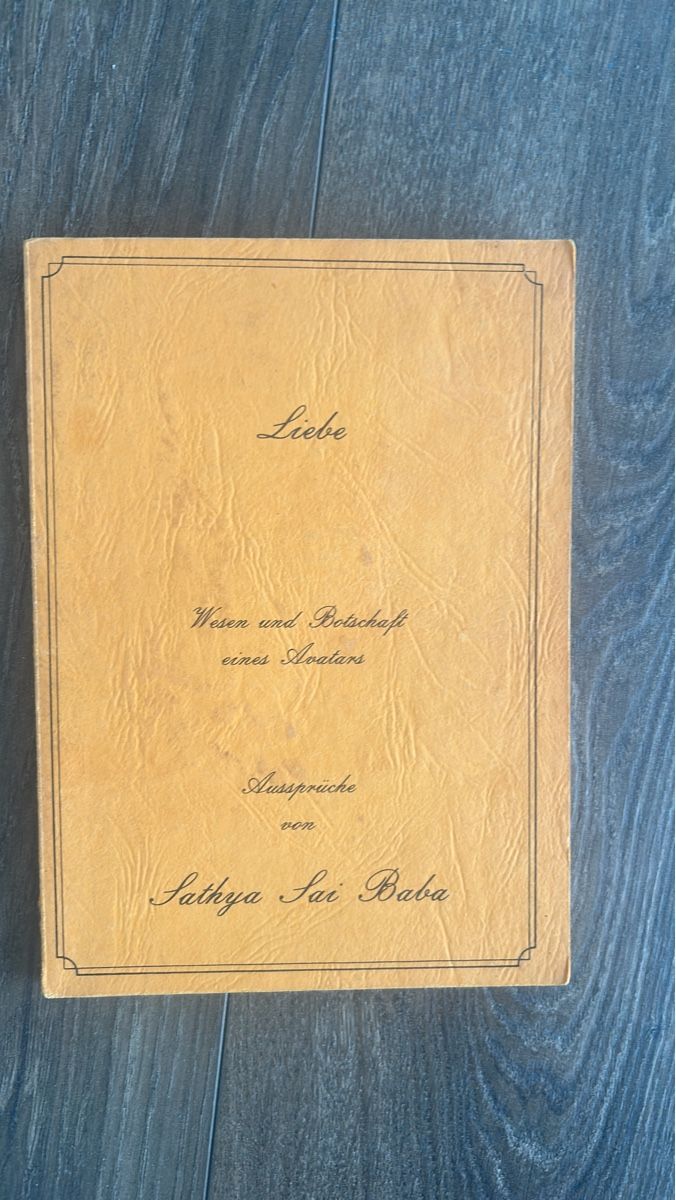 Libri: Sathya Sai Baba Buch - Liebe und Botschaft eines Avatars – Usato da Amden venduto da Arven-Schmuck