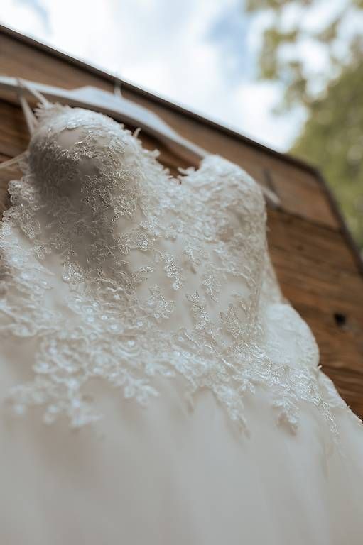 Robes: Brautkleid – D'occasion à Krattigen par nr-