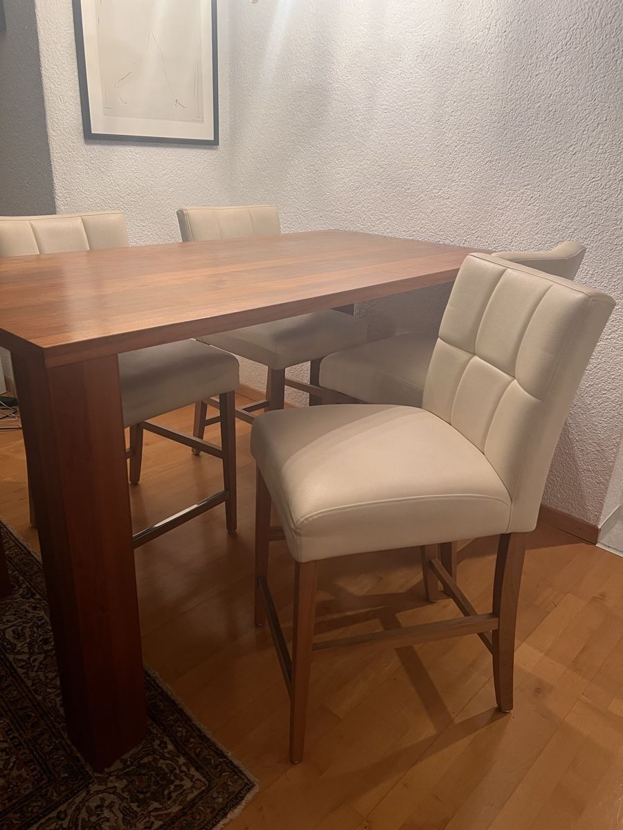 Set de table et chaises: Esstisch mit 4 Stühlen – D'occasion à Rieden AG par eak_bz5c 1