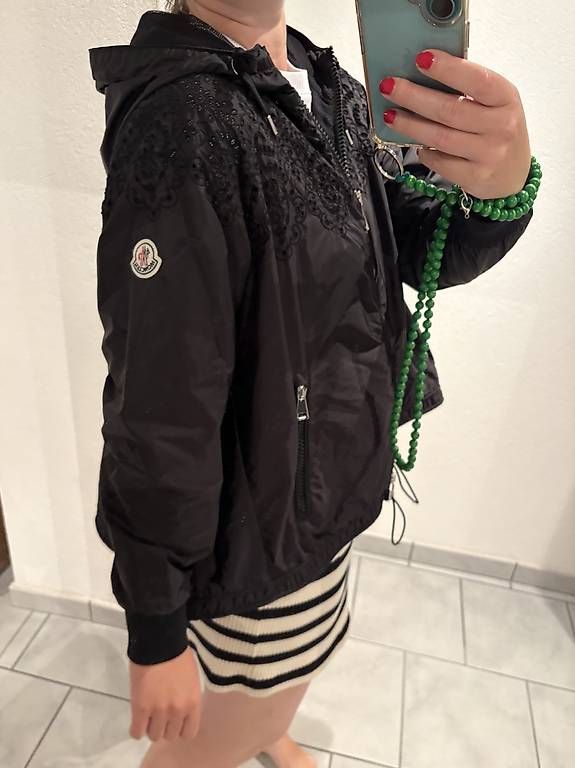 Giacche: Moncler Regenjacke Grösse M – Usato da Unterägeri venduto da mar_96hk 2