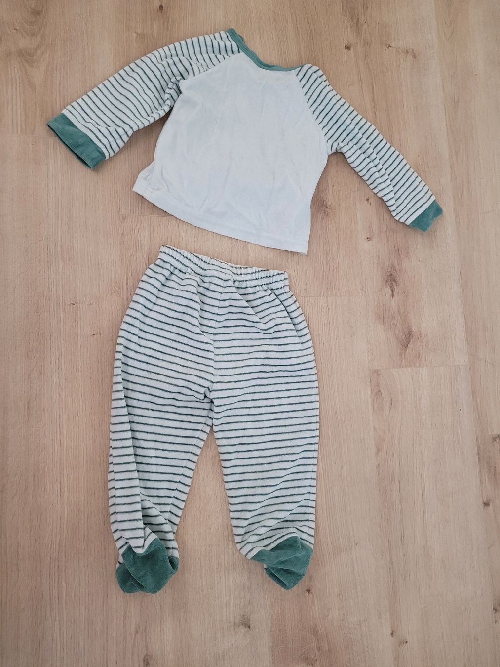 Pyjamas & Ähnliches: 2 Teiler Gr.80 – Gebraucht aus Lupsingen von sta_wgg5 1