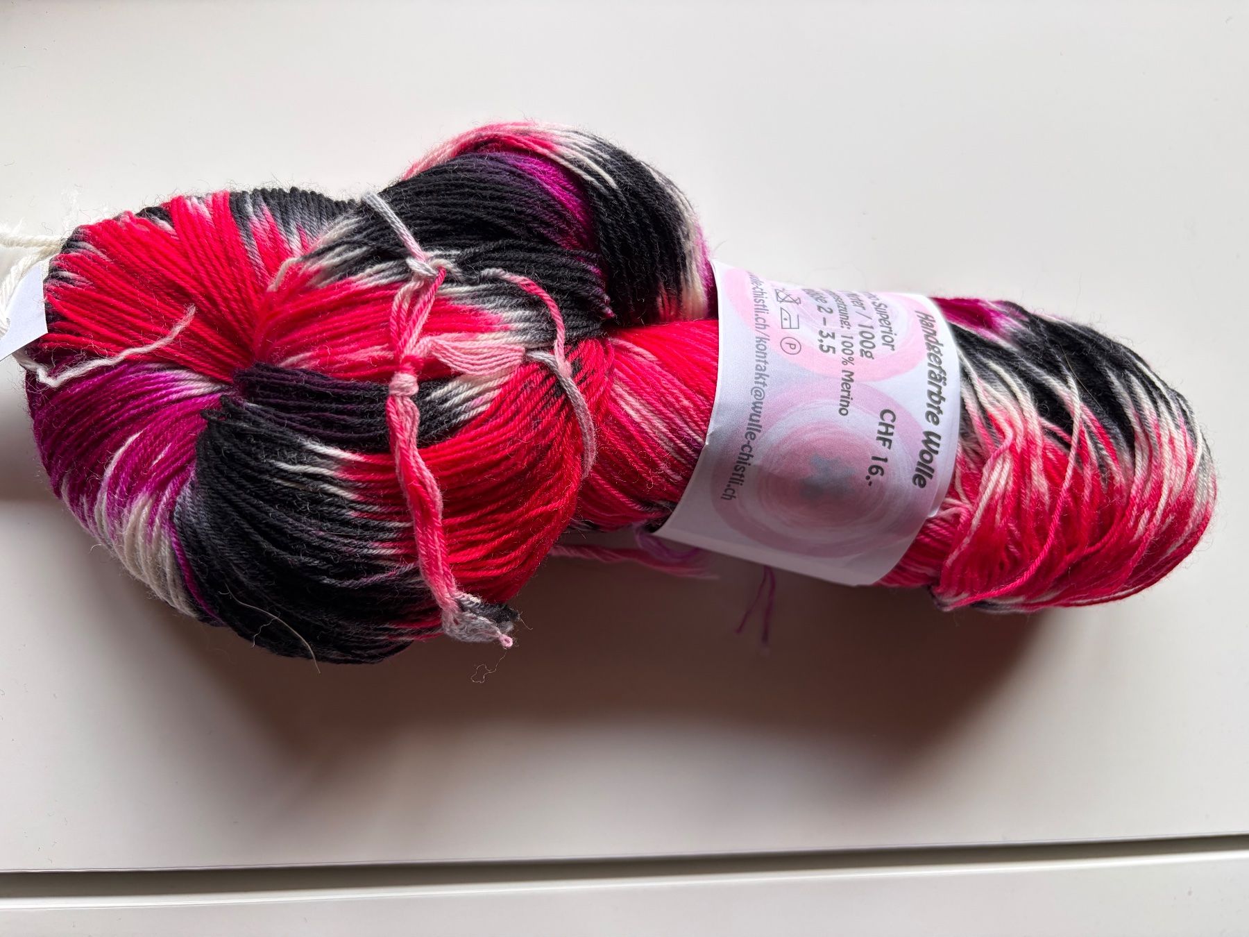 Lana: 1Knäuel Handgefärbte Merino Superior – Nuovo (secondo la descrizione) da Büsserach venduto da bor_s88m