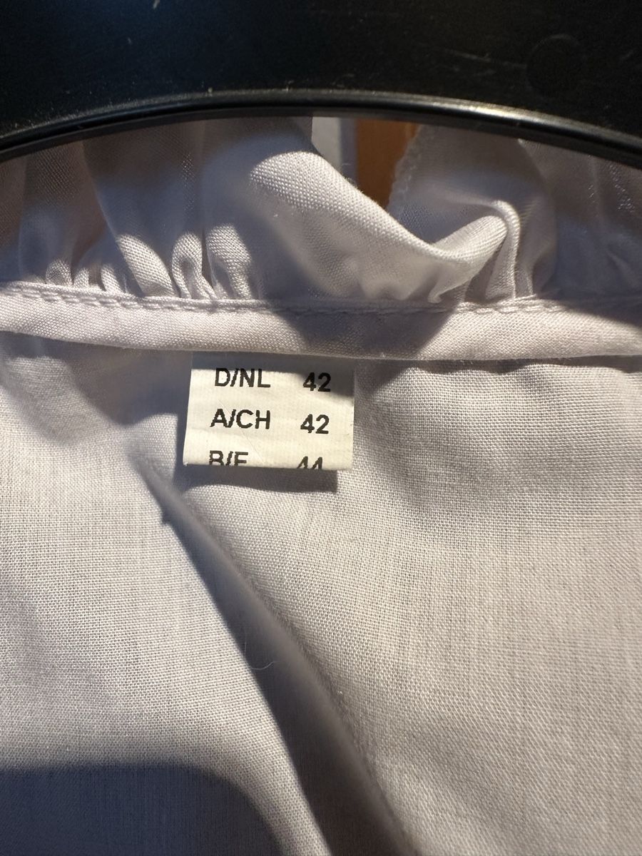 Vestiti: Lila-Schwarzes Dirndl Gr. 42 mit Bluse – Usato da Goldau venduto da Henggi88 2