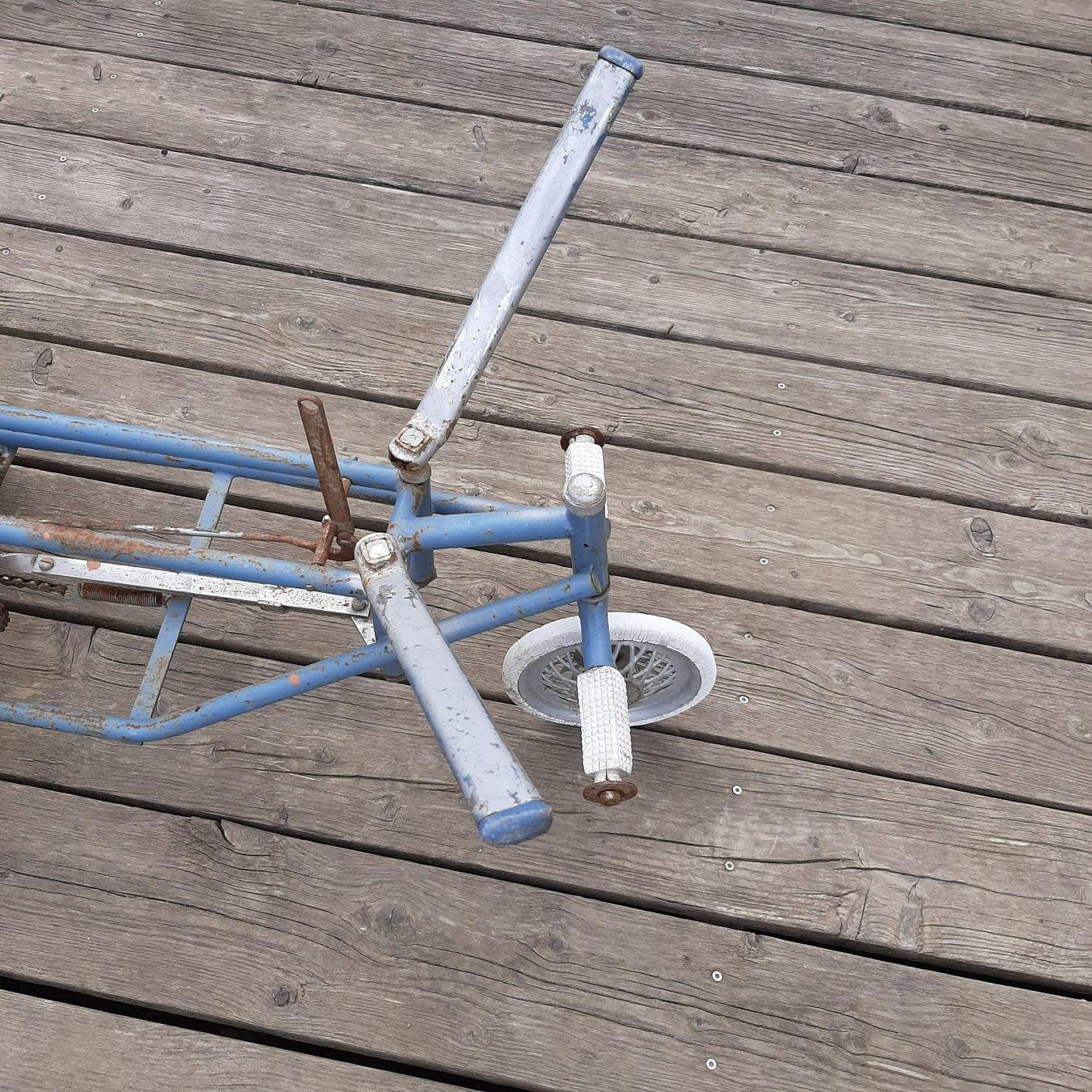 Fahrzeuge für Kinder: Ancien cyclorameur artisanal pour enfant – Defekt aus Nyon von Tonymars 5