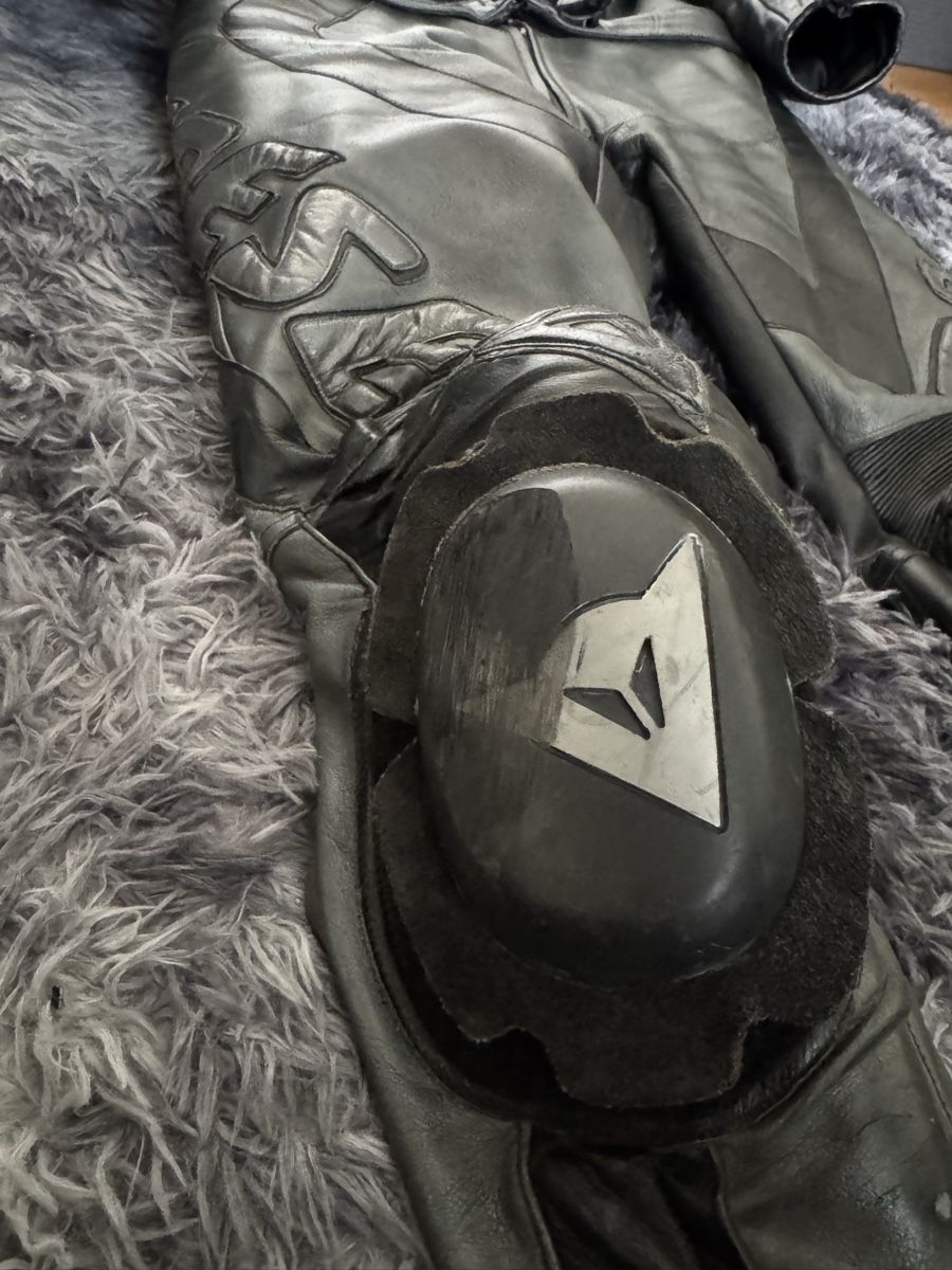 Dainese Completi: Dainese Lederkombi gr.50 – Nuovo (secondo la descrizione) da Embrach venduto da vas_y2gz 4