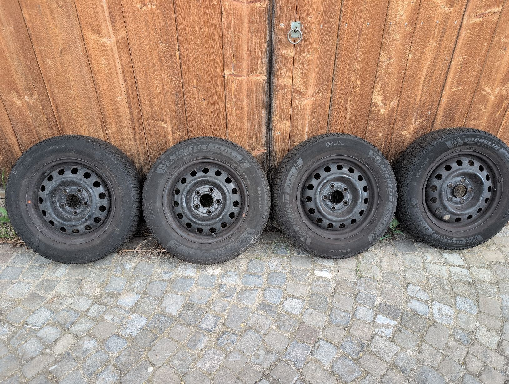 Michelin Pneumatici & Ruote complete: Winterräder Michelin 195/65 R 15  – Usato da Schleinikon venduto da Volki84