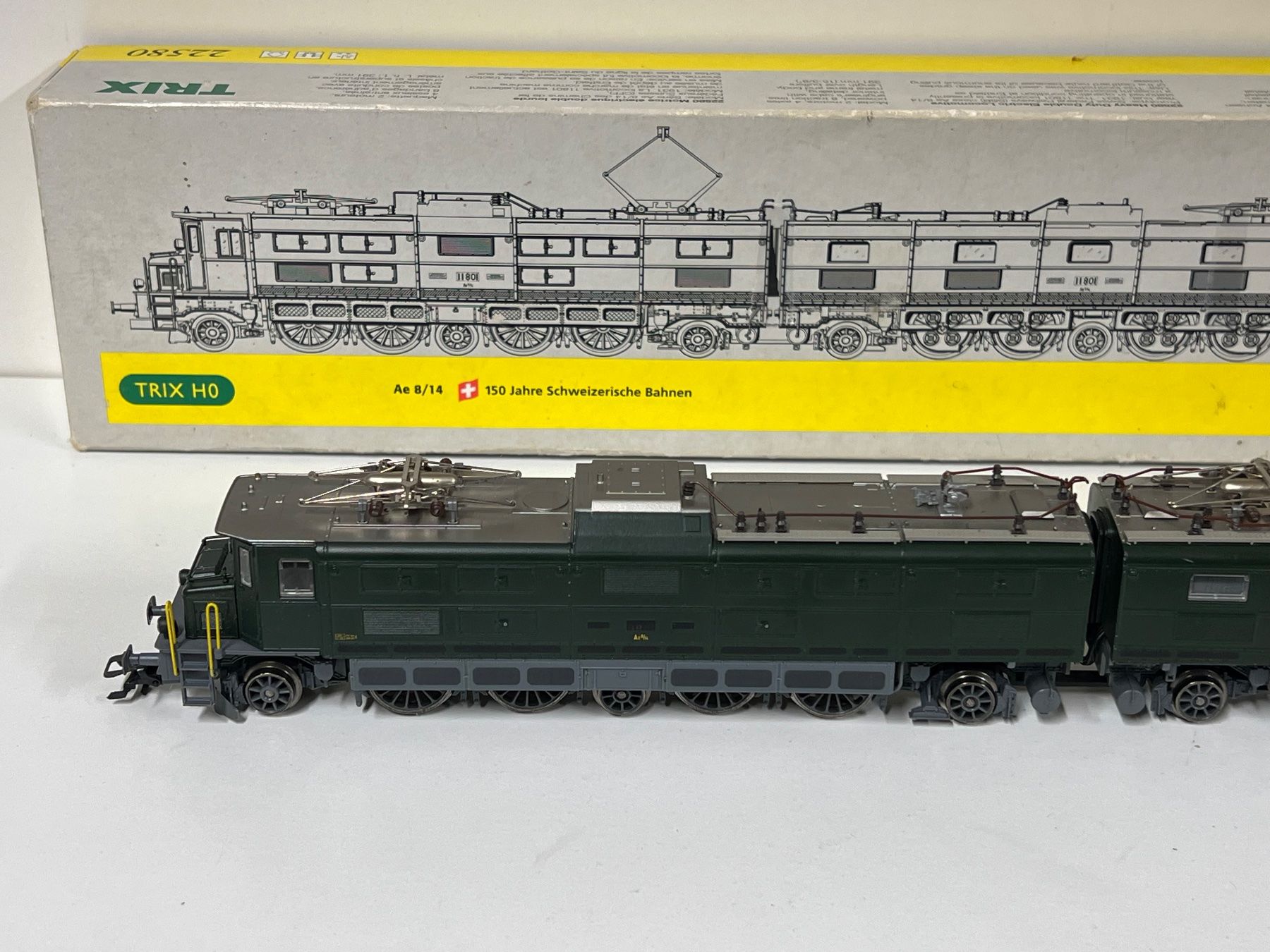 Trix Modellini di ferrovie: TRIX 22580 Ae 8/14 SBB  Analog  H0 DC – Usato da Neuenhof venduto da ludovicco 3