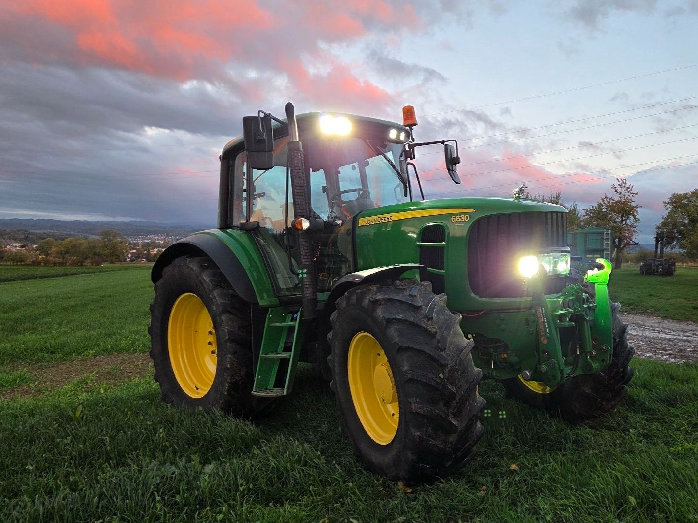 John Deere Trattori: John Deere 6630 Premium – Usato da Kirchlindach venduto da User_246764 2