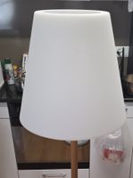 Stehlampe Weiss Holz Gestell Solar