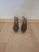 Damensandalen mit Nieten, Grösse 35, Schwarz