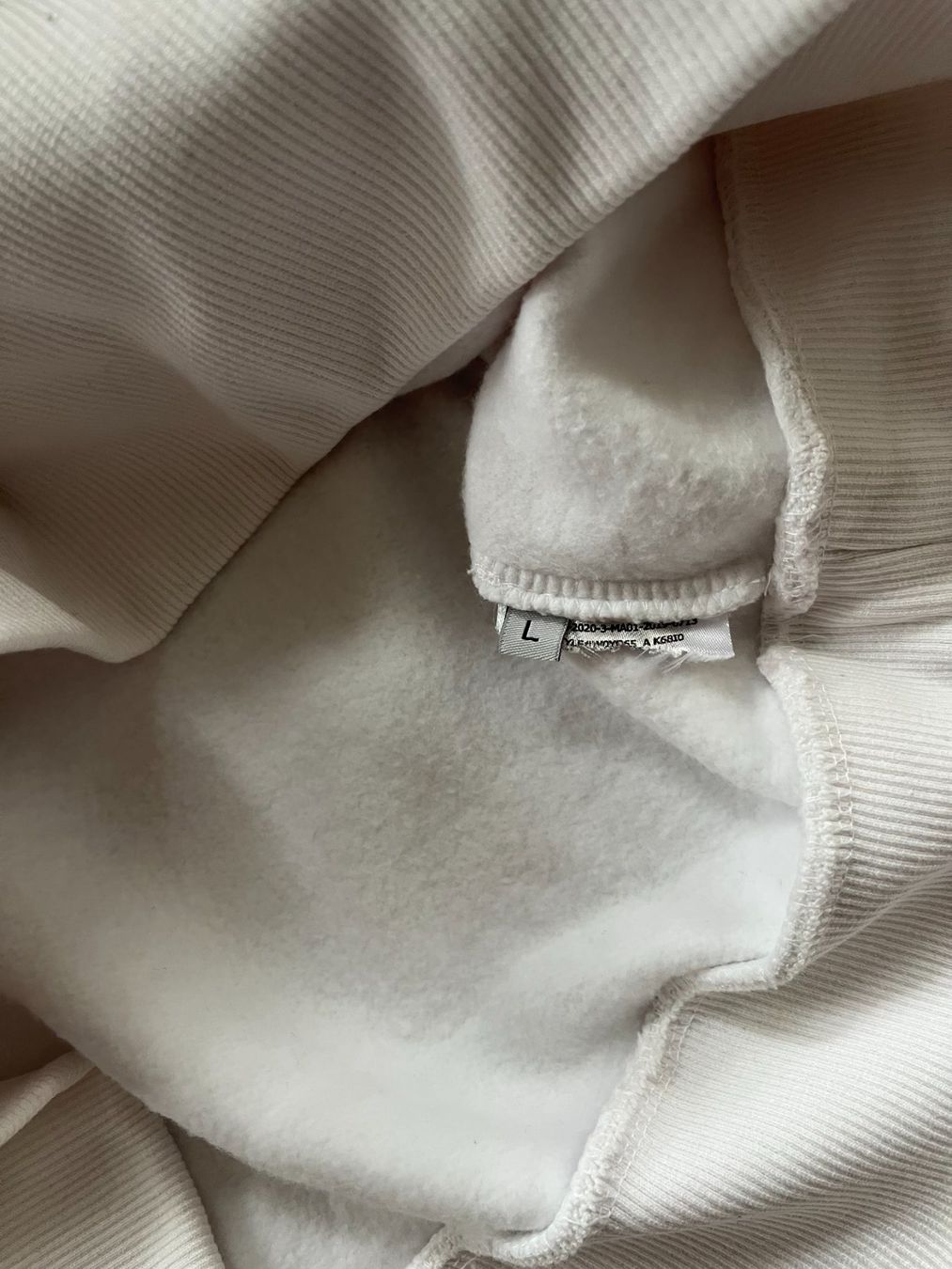 Pulls & Sweat-shirts: Kurze Kapuzenpullover Gr L – Neuf (Voir description) à Rekingen AG par Barmaleus 2