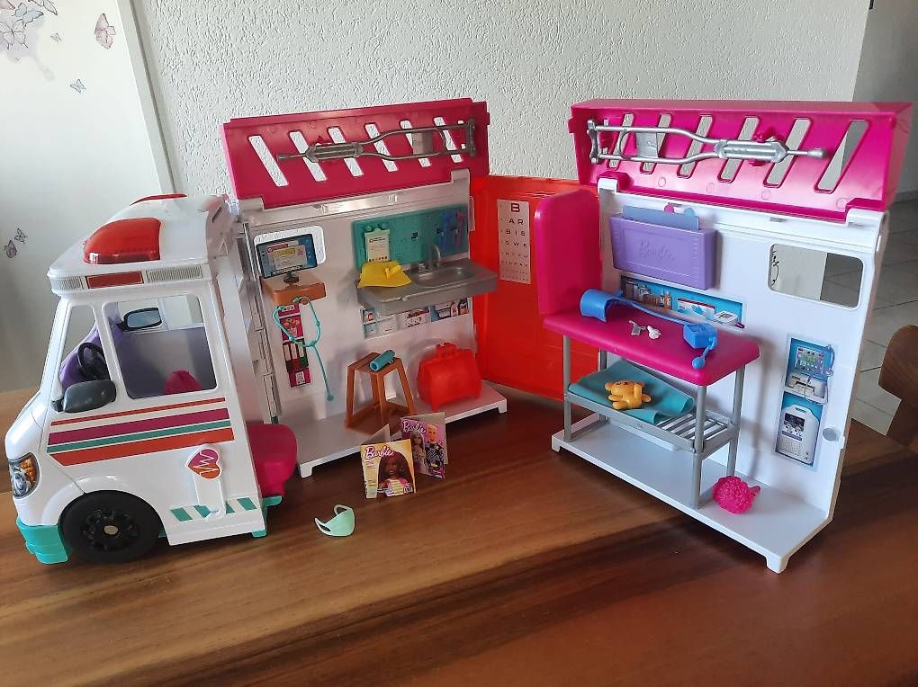 Spielzeuge: Barbie Krankenwagen – Gebraucht aus Rain von Hoeigoemper 1