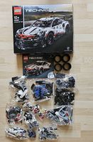 2x Lego Technic inkl. 1x Plexiglasvitrine
