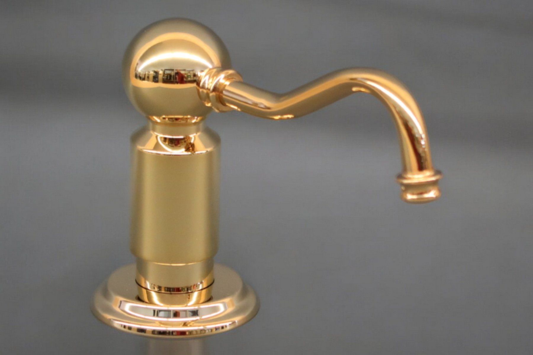 Küchengeräte: Seifenspender / Dispenser in Gold - Royal – Neu und originalverpackt aus Schöftland von jolk.ch