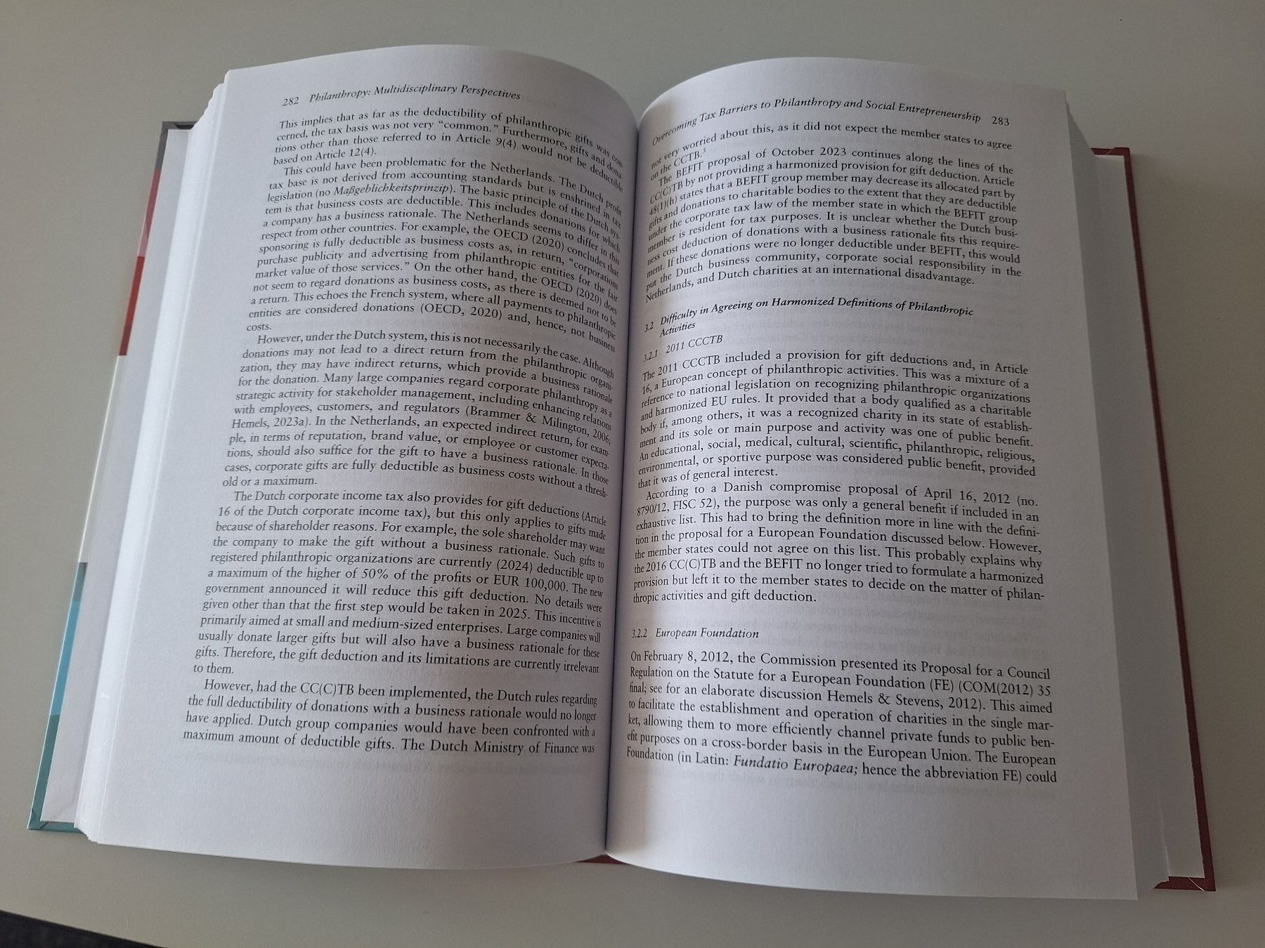 Livres: Philanthropy Multidiscipinary Perspectives – D'occasion à Chêne-Bougeries par xchrysalide 1